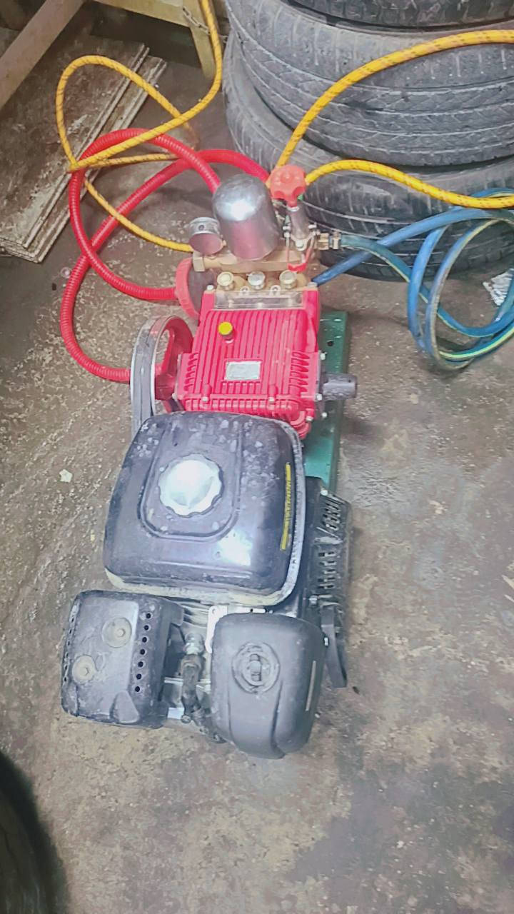 السلام عليكم اغاتي للبيع مستعمله قليل كلش نضيفه والدفع قويي كلش طول الصونده ٢٠ متر  مكاني شعله جكوك الشارع العام السعر ١٠٠ أتصل  ‏‪***********‬‏
