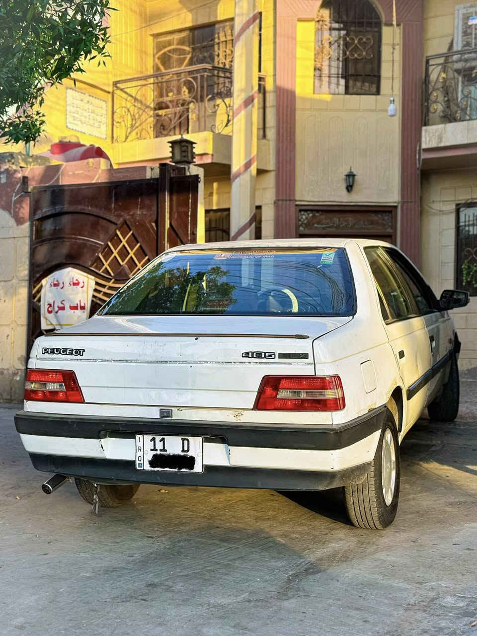الـسـلام عـلـيـكـم :
بيجو 405 2010 🤍
ماشيه 150 الف 🔴
سياره متعوب عليها ومرتبه 
بيها مثل شخوط حيل بسيطه 
صدر جديد امامي خلفي ❗️
مكانها / بغداد - الشعب 📍
السعـر 😞 39 وبيها مجال )✅.
متوفر واتساب للتواصل :
***********
