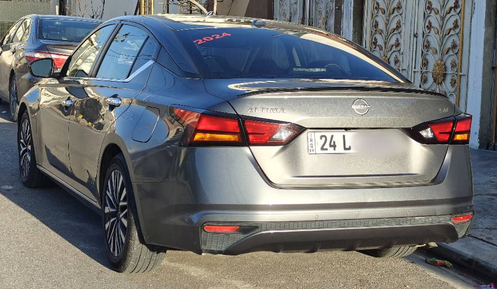 التيما 2024 SV نفطي هزة جديد ماشية 21 الف ميل حادثها قطعة جاملغ السايق وربع الباب وربع البونيد بيها رصعات وشخوط خفيف بباب السايق والخلفه ماتبين الا عن قرب ونظافه
كير ومحرك بشرط سيارة جاهزة ماتعب سعر 165 ومجال للتواصل ماسنجر او *********** زاخو, دهوك
