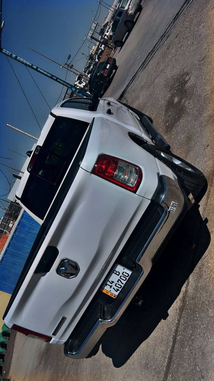 دوج رام بك هورن ٢٠٢٣ 
مكينه V6 / 3600  اقتصاديه فول 
صور الحادث يمك بلمنشور الباقي كفاله
ماشيه ١٦ الف سيارة جديد جديد
مراوس بيع كله يشتغل 
السعر ٢٧٥ وبيها مجال 
عنوان بصرة مشراك 
***********
