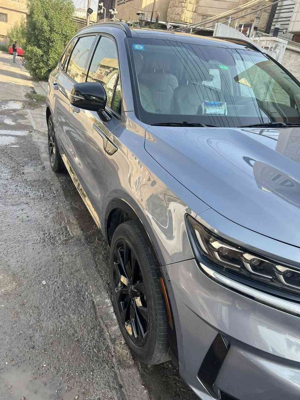 كيا سورنتو موديل 23 امريكي  فئة sx
السياره 55000 km

الحادث خلفي صندوك وجاملغات بدون شواصي ولا من الداخل

اي ارباك ما طاك بيه بدون ايرباك 

1. محرك 2500 تيربو

2. كير 8 نمر

3.كير DCT

4. بانوراما

5. بصمة : تشغيل - ابواب - صندوك

6. صندوك كهرباء

7. شاشة كبيرة 

8. لون مميز رصاصي

9. انظمة القياده 5

10. كشنات جلد لون ابيض

11. كراسي كهرباء فول تحكم  

12. اضواء ترحيب عند الاقتراب مع ترحيب داخلي عند الصعود او المغادرة

13. شحن وايرليس

14. منافذ يو اس بي

15. هاند بريك بصمة

16. اوتو هولد

17. كاميرا خلفية

18. فول رادارات امامية وخلفية وجانبية

19. تحديد مسار ذكي

20. قيادة أليه ذكية

21. نقطة عمياء

22. كروز سرعة

23. تدفئة كشنات

26. اوتو ستوب

27- وضعيه تحديد مسار

28. اشاير بالمري

29. تشغيل عن بعد

30. شاشة لمس لتحكم الميديا او لتبريد

31. ستيرن فول تحكمات

34.لايتات LED

35.كامرات 360درجه 

36.vip. 6راكب 

***********

262 $ الف دولار

