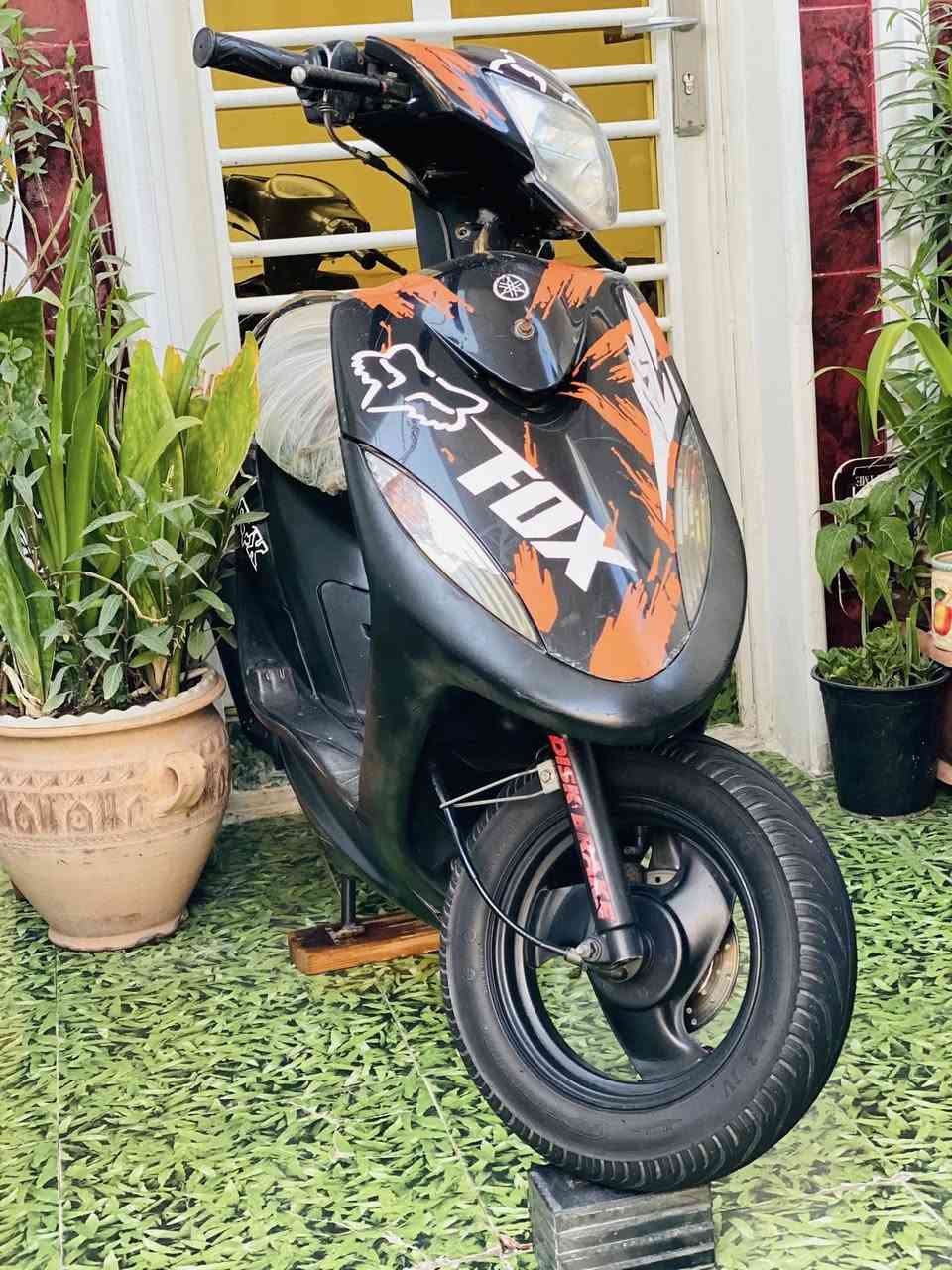 سلام عليكم شباب دراجه ماكس للبيع 
شغاله سلف هندر تاير خلفي جديد ودبلات اماميه وخلفيه نضافه75 
  بوشه 55  كامله بس البجم مفتوح. شلعه معدل يحتاج بس دوشمه سعره 
450 وبيها مجال مكاني بغداد جديده كهربائيات شغاله كلها
***********
