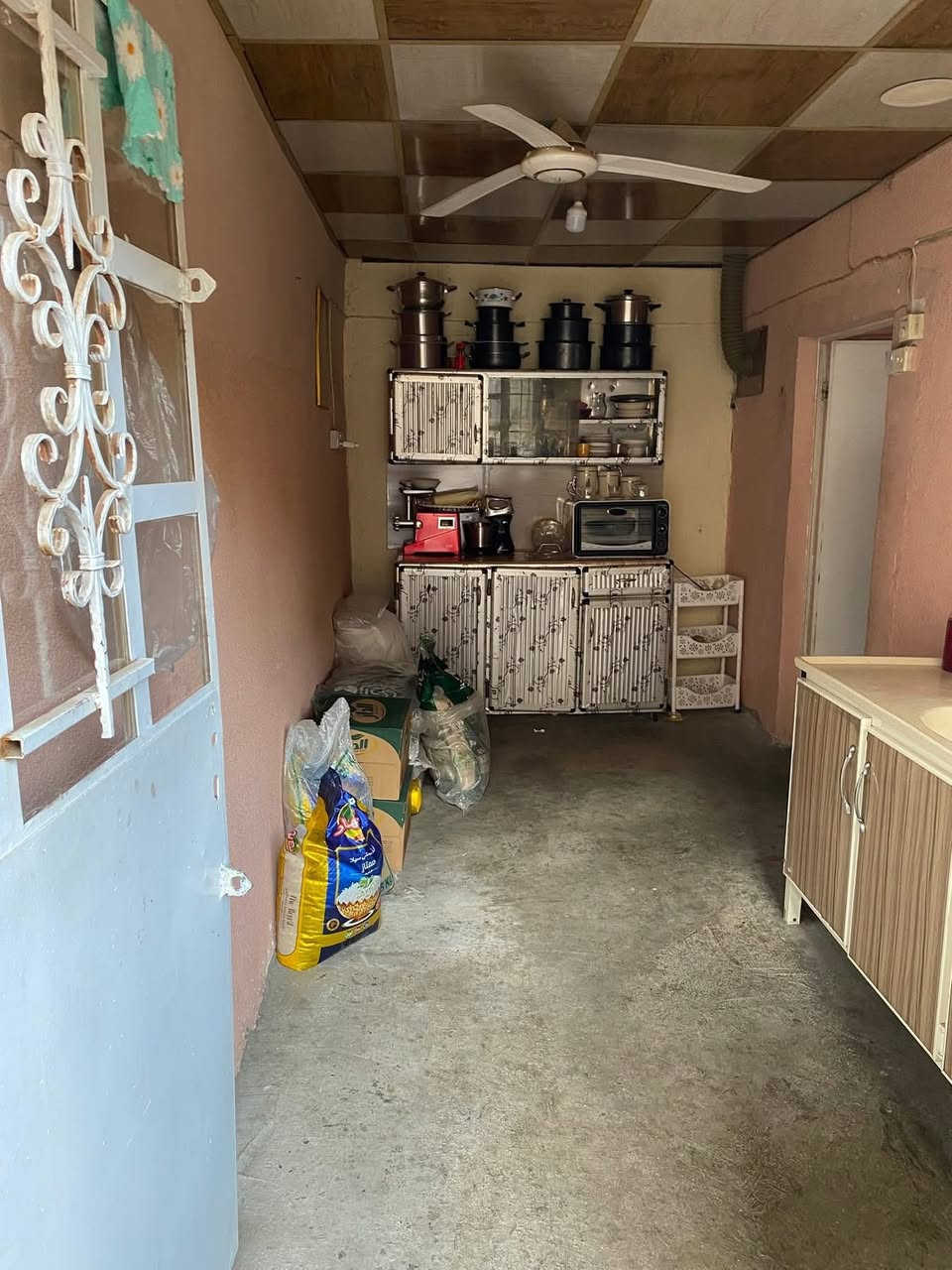 اعلان
🔹 دار سكني طابو صرف طابقين للبيع

🔹 الموقع : حي اق صو الفلكة خلف حلويات خير الزاد

🔹 بناء قديم وقابل للسكن

🔹 تتكون من حديقة + مطبخ + 4 غرف نوم + هول + صحيات

🔹 المساحة : 269 متر   الواجهة : 15 متر

🔹 يمكن ان تكون قطعتين 

للتواصل : *********** - *********** 📞

📍عنوان المكتب : طوز الفلكة مقابل عماد السماك
#طوز #كركوك #طوزخورماتو #عقارات
