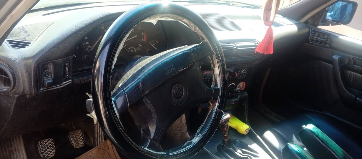 للبيع بيم 525 مكينه كبس كير عادي كير مكينه شرط شرط تحويل مشرح تكم تفاصيل ***********
