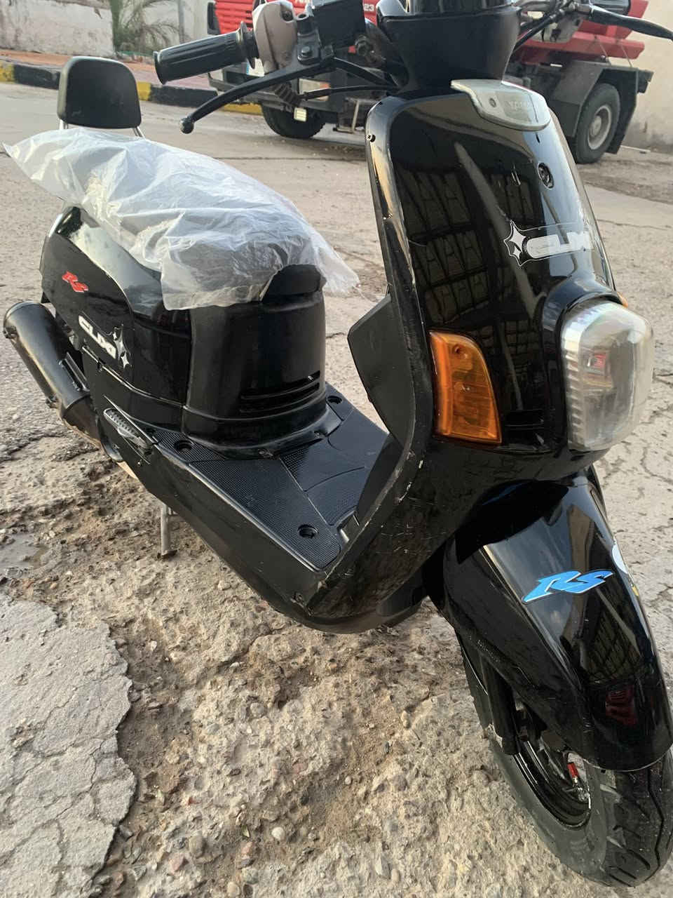 بوليس للبيع مامفتوحه كلشي شغال بيها كهربائيات نهضتها حلوه سلف شغال السعر ٨٢٥ وبيها مجال للشراي
***********
