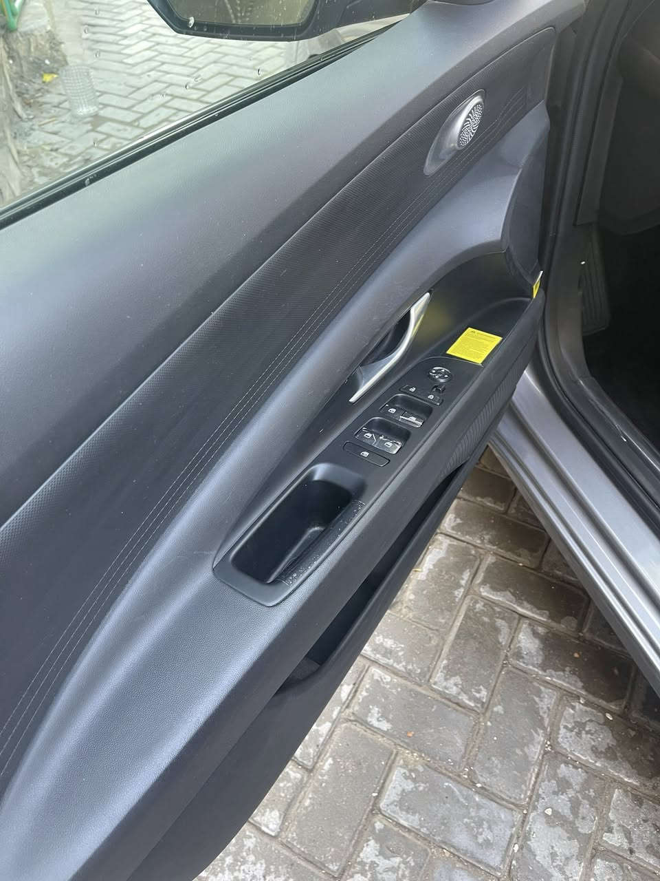 النترا البيع امريكي موديل 24رقم بغداد باسمي السياره تعتبر كلين بدون صبغ ولا ضربه قويه موضحه بل صور موصفات السياره مكينه 2000دوش بانزين

لد نهاري
ترحيب عنده الاقتراب
اشاري لد 
لد بل دشبول جميع الوان بي 
تشغيل عن بعد 
تشغيل بصمه 
بصمه ابواب
تحديد مسار 
تثبيت سرعه 
شاشه متصله 
كار بلي 
رادار امامي وخلفي 
كامره خلفيه اثنين
ثلاثه انضام قياده
تبريد شاشه مو جوك
منافذ شحن خلفيه وامامي 
فتحه صندوك الكتروني 
لايت لد ثلاث عدسات
مانع انزلاق

وبعد اكو موصفات ماذكرتهن
السياره جديده ماشيه تقريباً 20ميل 
ع وضع الشركه السعر ١٦٧وبيهه مجال قليل 
الاستفسار اكثر 
***********
