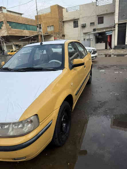 سمند موديل 11مصفره من كلشي محرك كير مكفول سياره حلوه وجاهزه الف متصرف عليه بيه مكانات صبغ بدون  ضربه مكفوله من الضربه تخم تاير جديد سنويه لل26 السعر 32 وبيه مجال بيك خير ودلل العنوان بغداد للتواصل ***********
