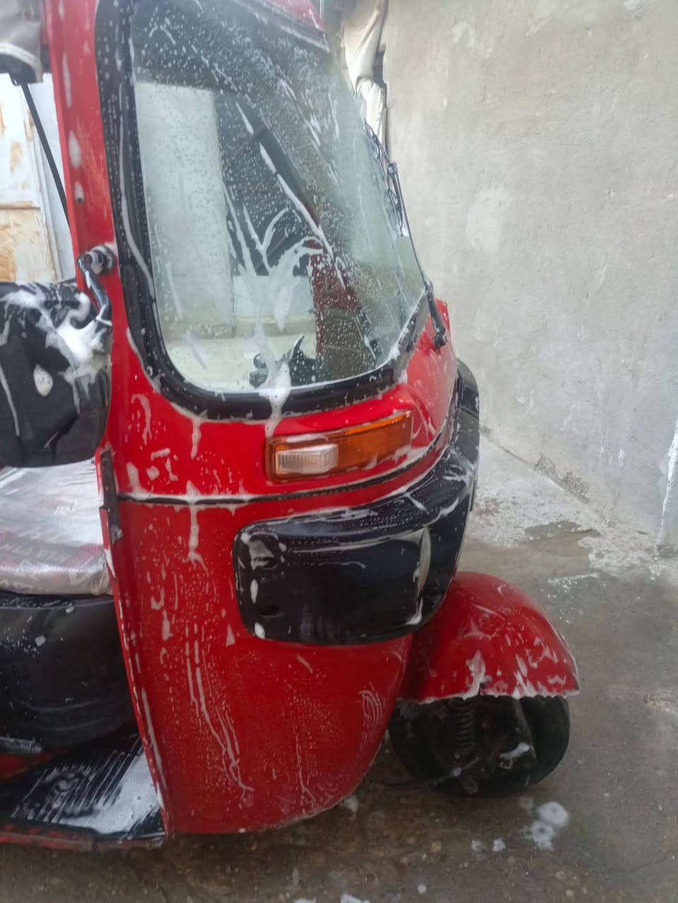 السلام عليكم تكتك اوراق مديل 2017مثل ما واضحه بل صوره خير من الله رايدهه 2750 وبيهه مجال للطيبين مكاني الهارثه ***********
