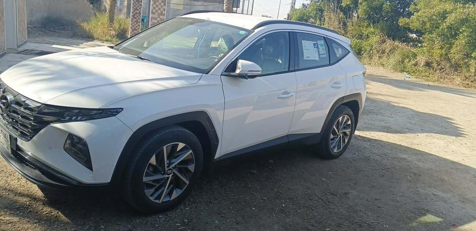 سلام عليكم توسان 2022  خليجي مكفول ستقاطع مباشر رقم بغداد عنوان السماوه  وهاذ رقمي ‭0780 467 7107‬
