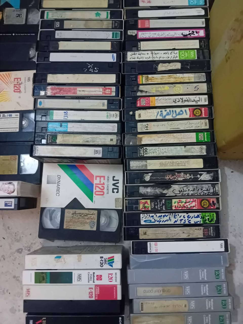 كاسيتات فيديو vhs
نسخ اصليه قديمه 
العدد ١٠٢ 
للحجز والاستفسار مراسلة الصفحه يوجد توصيل


**إذا كنت صاحب هذا الإعلان وتريد حذفه لأي سبب، رجاءا أرسل رسالة إلى الدعم الفني**