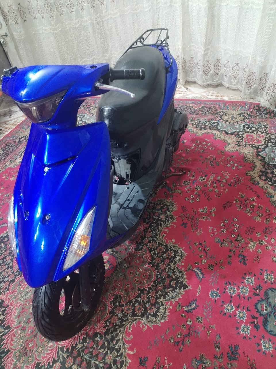 السلام عليكم ادرس ياباني حديث دراجه جاهزه وكله شغال رايمر اول فتحه نوزل جديد تخم تاير كهربائيات بريكات كله شغال السعر 450 وبيها مجال مكان الكوت ***********
