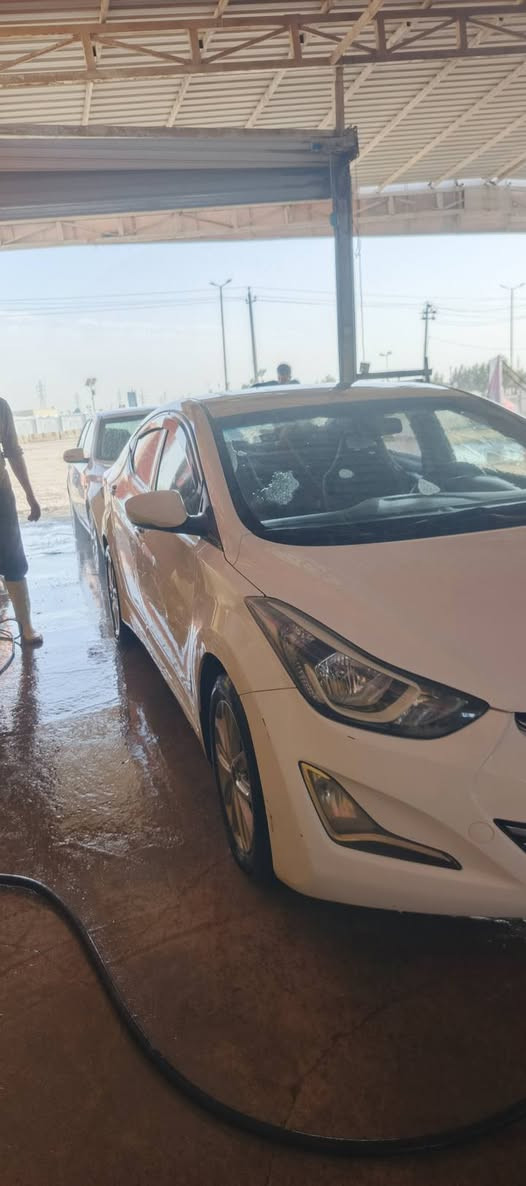 سلام عليكم سياره مكانها نجف لاشرف مديل 2016خليجي سعر 115بيها مجال قليل
سياره فتحه شاشه تحكمات مري شفط اشاير بل مري تبريد قطعتين 1800سياره بيها مكانات صبغ قليله 
مكينه كير حداديه كهربائيات ادامه كامله عليه 
سياره دينار ماناقصها 
***********وتساب
