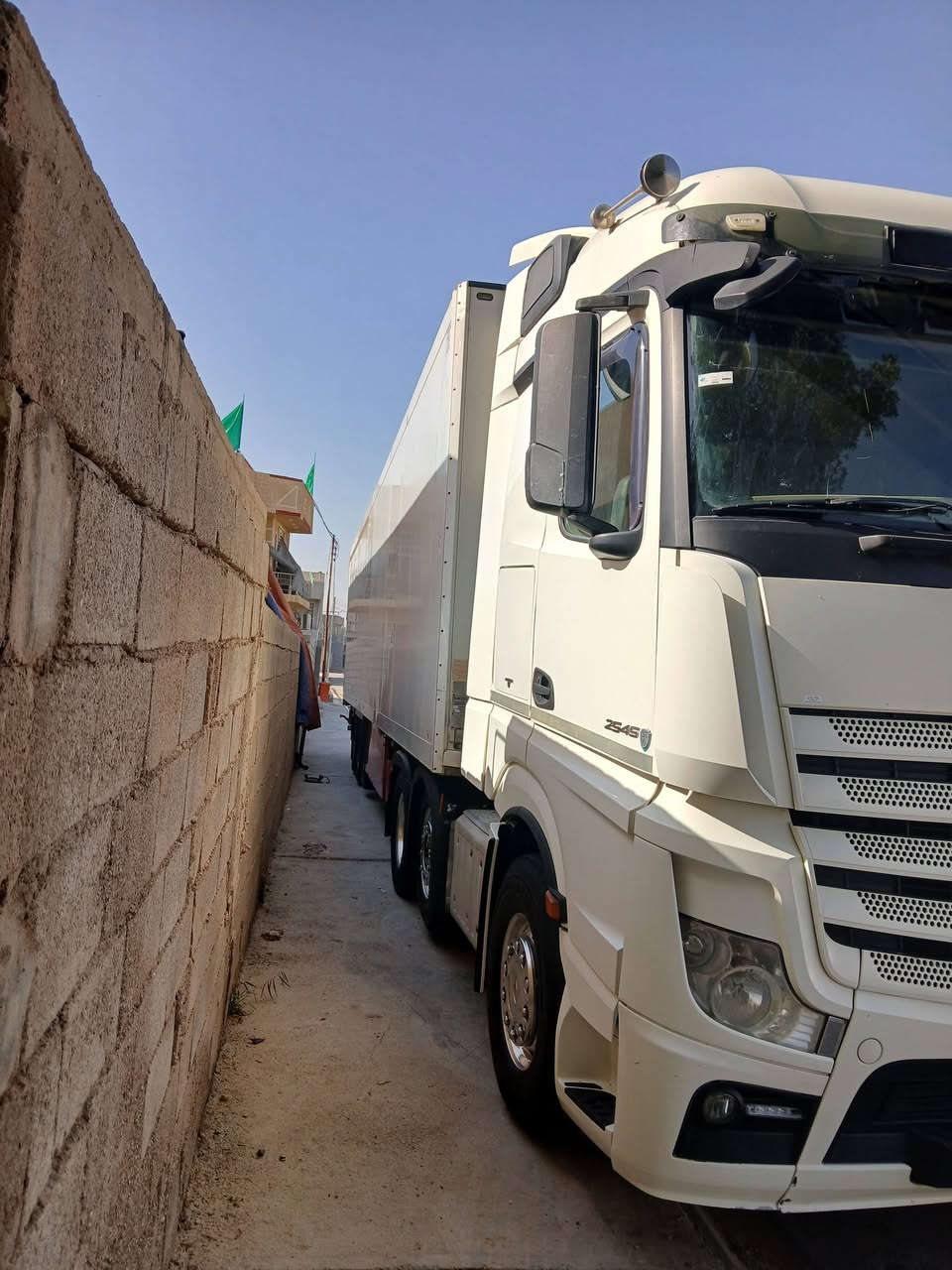 سيار 2015 لبراد شمتز سمك 7 جهاز 200 وركه الستفسار ***********
