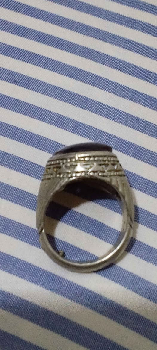 خاتم عقيق يمنى قديم 
فضه صياغة خراسانيه 
سعر٢٥ البصرة, العراق


**إذا كنت صاحب هذا الإعلان وتريد حذفه لأي سبب، رجاءا أرسل رسالة إلى الدعم الفني**