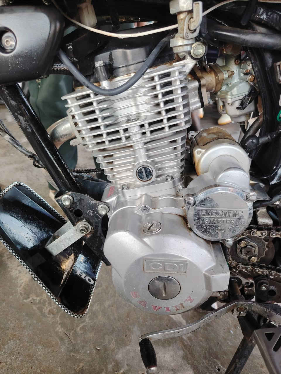 السلام عليكم ماطور سيفان موديل ٢٠٢١ كلو شرط محرك ما مفتوح شرط خمسه كيرسلف الصور هي تحجي مكاني ايسر الشركاط  ***********
