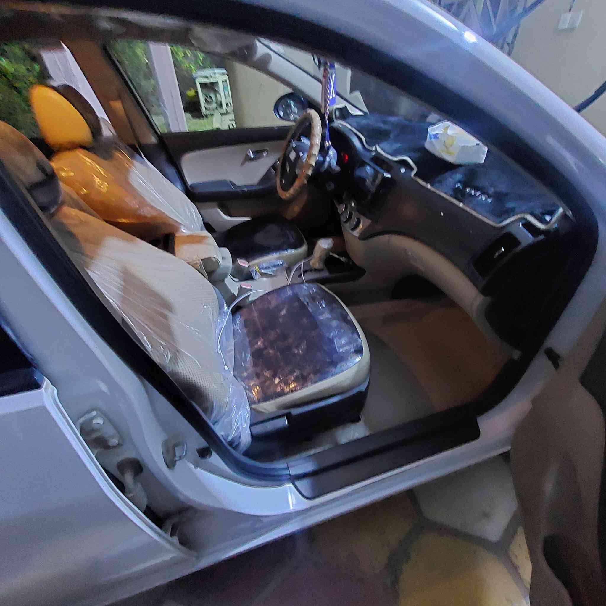 النترا موديل 2011 سياره كفله عامه سياره رقم اربيل بسمي فول موصفات
تحكم استرن اشاير مري كامره حساسات خلفيه غير موجود على الفيسبوك 

***********
