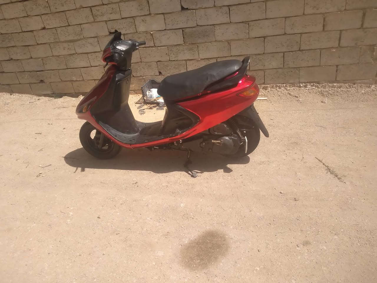 سلام عليكم دراجه فراشه للبيع والمراوس  كفاله عامه كلشي مابيها بحرك بلجيس تايرات جدد كهربائيات كلها شغاله  سعر 500بيها مجال مكاني نجف مشخاب رقم التليفون ***********
