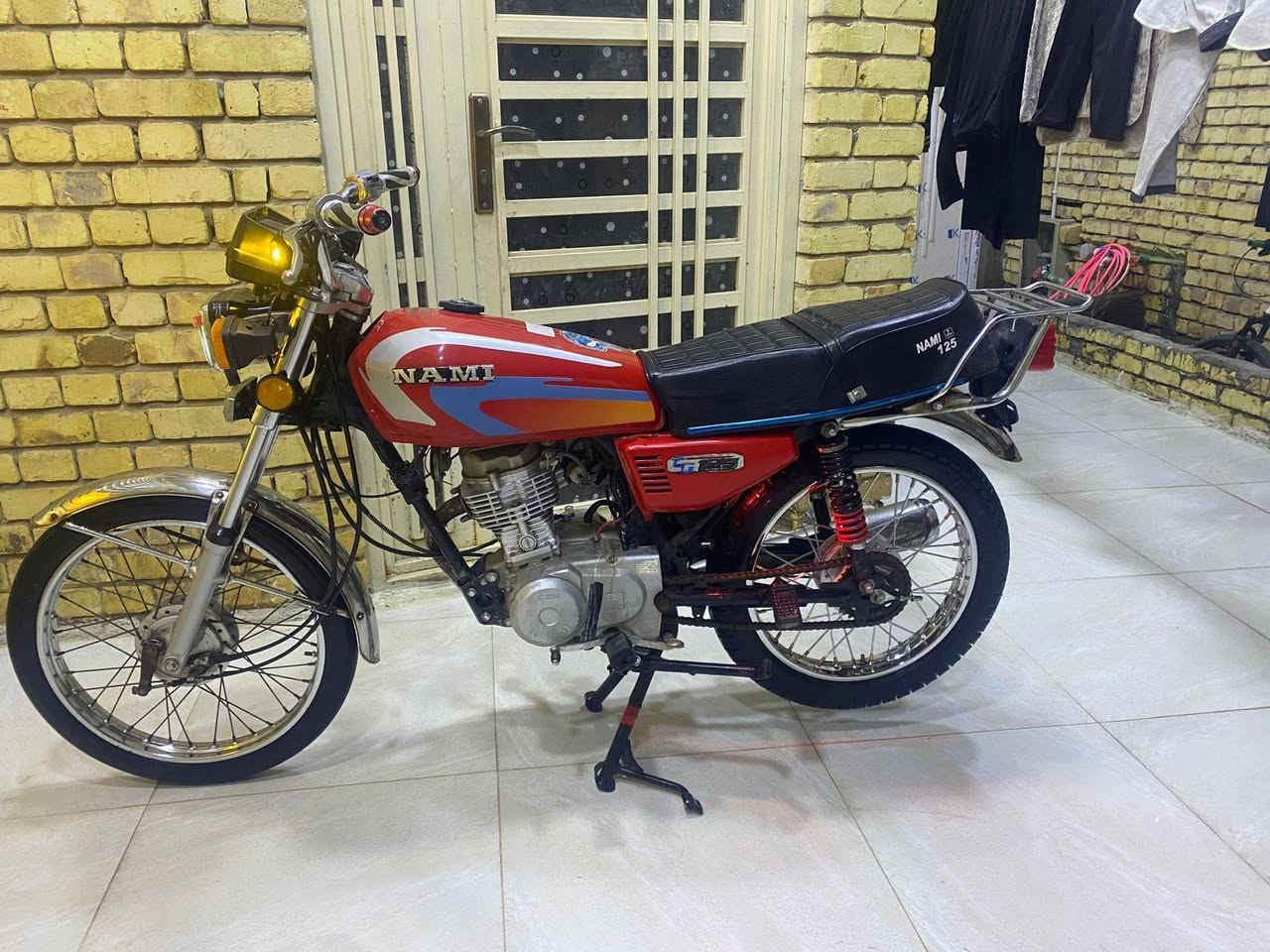 سلام عليكم دراجه للبيع بدون وراق ٥٥٠ وبيه مجال ***********
