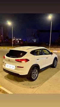 هيونداي توسان 2019 كلين  مكفولة من الصبغ غدا 2 حالوب سنوية جديدة و هزة...