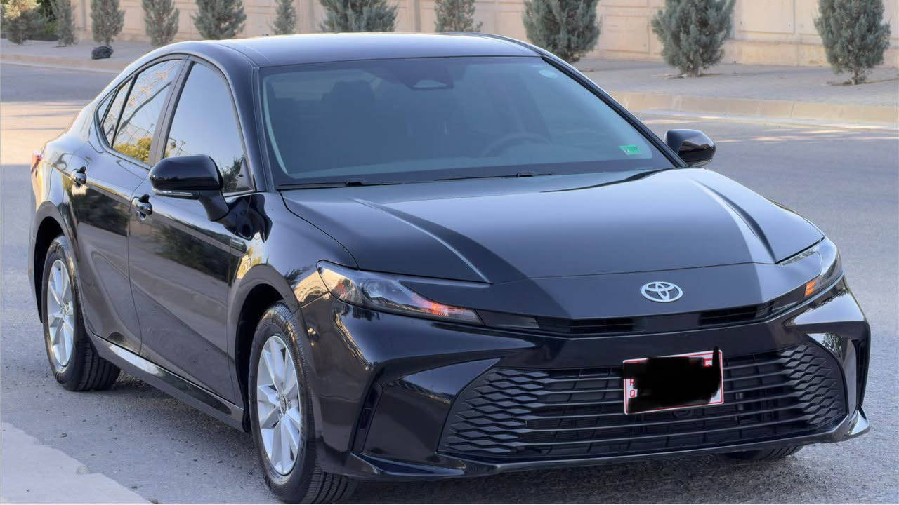 كامري 2025 hev موسافات Leيه ك بارجه بوياغ ده ركاي دواي سايق بئ ئه رباك بئ ناو كرتن بيش كه بس 8000 روشتوه 
*********** السليمانية, العراق
