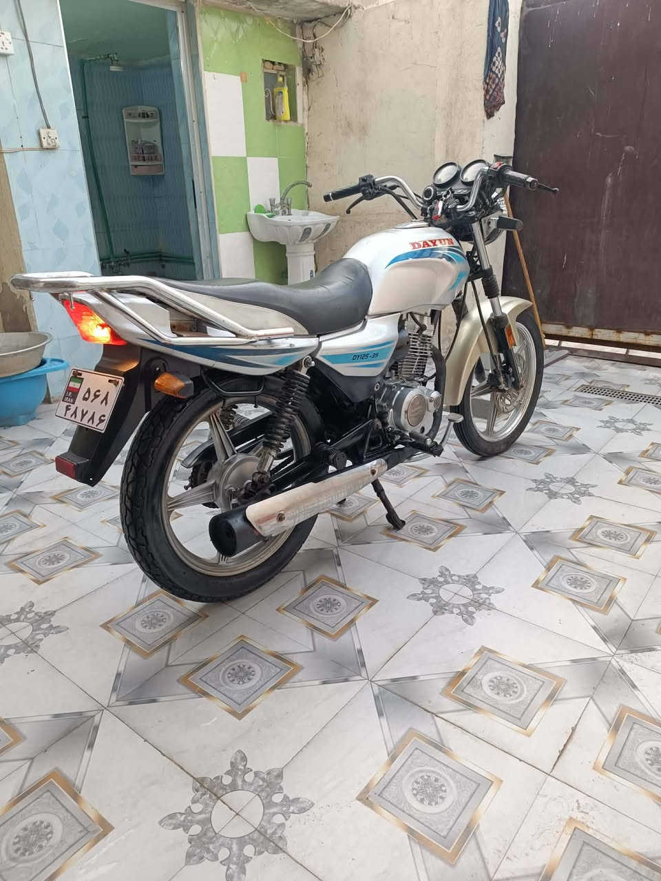 سلام عليكم دايون عظم للبيع موديل 2020 مكفوله كفاله عامه اوراق اصولي كمرك مدفوع دراجه كامله مكمله نكره سلف كهربائيات كلها شغاله عدادات دراجه حلوه وناعمه مكاني طويريج السعر 750 وبيها مجال كلش قليل /***********
