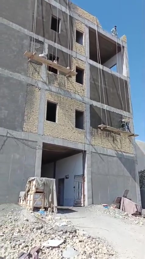كادر البخ خارجي متفرغ حالين اي ارتفاع مو مهم بس بنايات خارجي اكو وتساب *********** ***********
