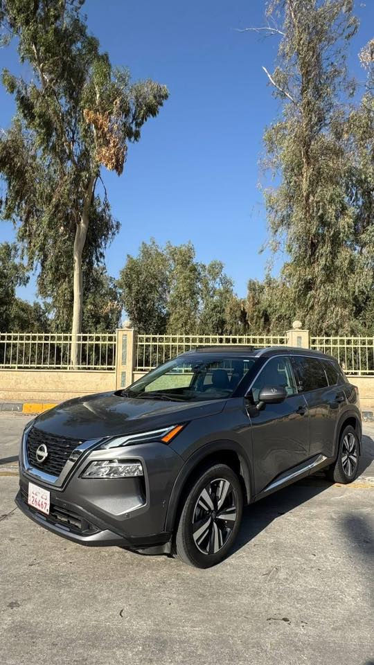 � للبيع | نيسان روج 2023 🇯🇵 | فل مواصفات 1/1 
( مرقم اربيل كامل ) 
🔷 الموديل: 2023
🔷 العداد: ( 53 الف كيلومتر) 

🛠️ المواصفات الكاملة:
✅ فل مواصفات 
✅ فتحة سقف بانوراما 
✅ قير طيارة + شفتات خلف الستيرن 
✅ تدفئة  - قطعتين 
✅ حساسات أمامية وخلفية 
✅ شاشة وسطية + نظام ملاحة 
✅ بردات خلفية 
✅ صندوق خلفي كهربائي 
✅ داخلية فخمة جداً 
✅ أنظمة أمان متكاملة: تحذير تصادم، نقطة عمياء، ثبات إلكتروني 

📸 ملاحظة:
📍 السيارة حادثها بالتاير الامامي وباقي القطع سرقة كلين فقط تبديل بابين وجاملغ امامي اصلي نفس اللون السيارة بدون قطرة صبغ 
📍 موقع السيارة: الموصل 

📞 للتواصل والاستفسار:
***********
 السعر : 197 وبيها مجال للطيبين
