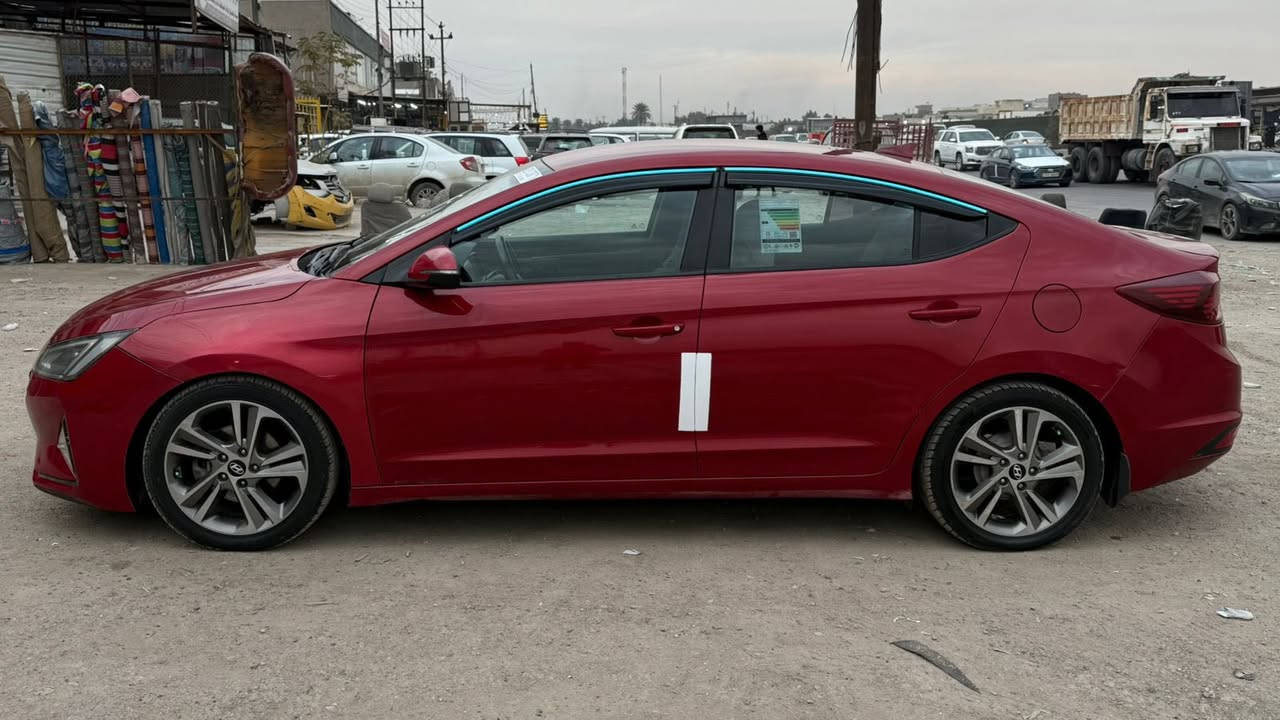 السلام عليكم
للبيع هونداي النترا 
موديل 2019
وارد امريكي 
حادث بسيط موضح بل الصور 
وبيهه بل العراق صبغ الدوسه وقبق الجنطه 
مكينه 2000دوش
السعر 127$ وبيهه مجال بسيط
رقم بغداد جديد بأسمي 
كير مكينه حديد خير من الله 
ماشيه 97الف//المواصفات 
شاشه وكامره بلادي تحكمات استيرن تتفئ استيرن وكشنات 
رادار جانبي واشاير بل المري 
#مكاني #بغداد
الاستفسار الاتصال.   *********** 
غير متواجد فيس
