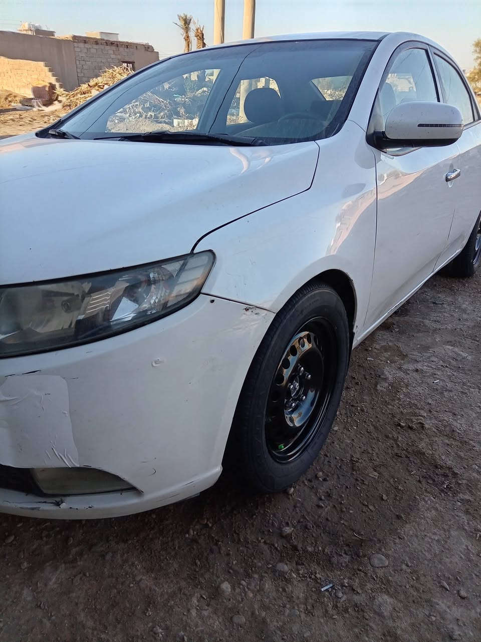 السلام عليكم كيا سيراتو ٢٠١٢ بسمي سنويه جديده تبريد شغل مبدل قبق جنطه بدون داخل  حالوب بسيط بل قماره قليل مكان السياره بغداد المحموديه السعر ٩٣  الاتصال على الرقم ***********كورك واثير ***********
