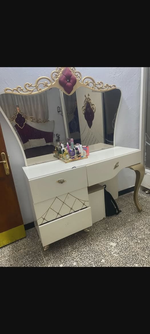 غرفة تركية سلايت  قوية جدا ونظيفة كاملة للبيع سعرة ب ٦٠٠ الف وبيها مجال قليل  للشراية


**إذا كنت صاحب هذا الإعلان وتريد حذفه لأي سبب، رجاءا أرسل رسالة إلى الدعم الفني**