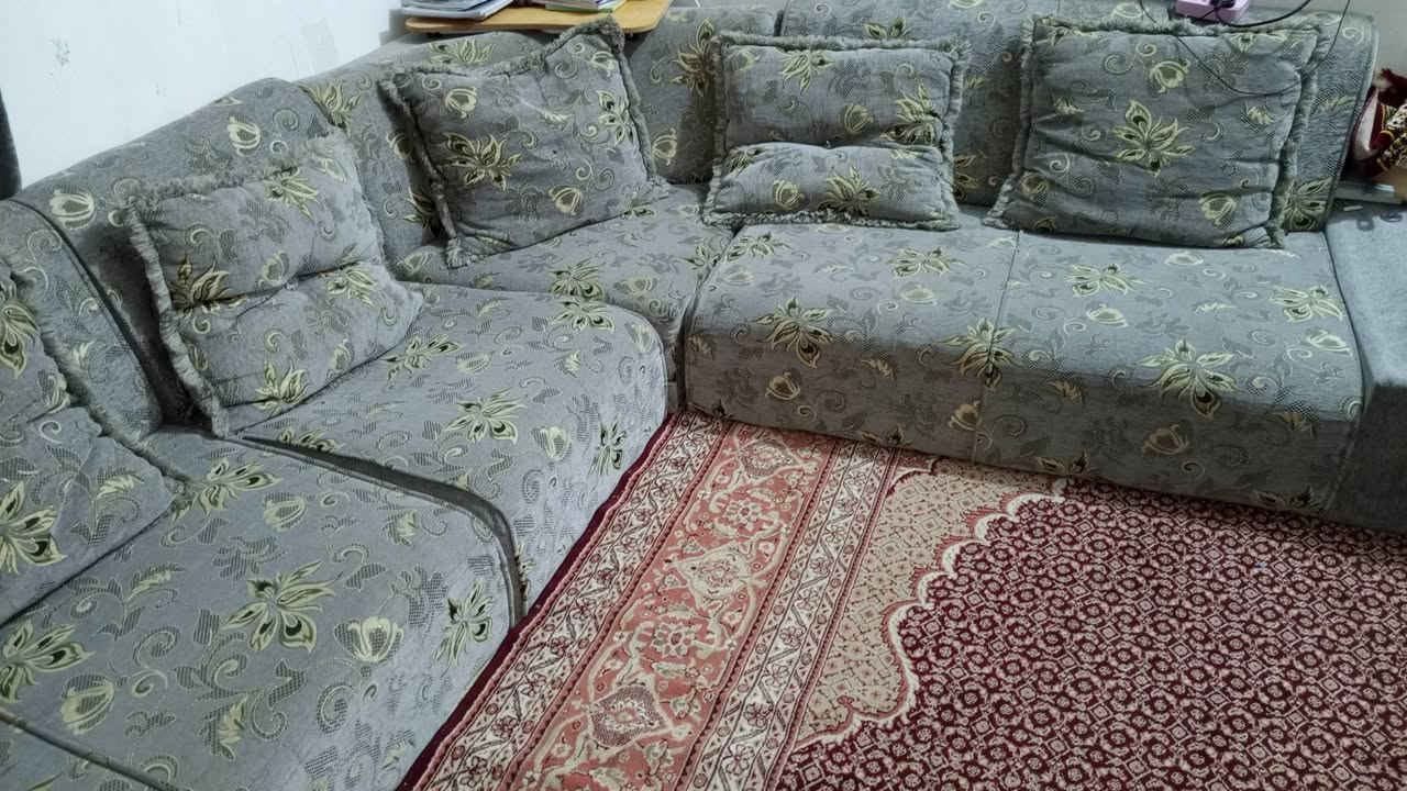 ديوان للبيع نضيف كلش لا كسر لخسف


**إذا كنت صاحب هذا الإعلان وتريد حذفه لأي سبب، رجاءا أرسل رسالة إلى الدعم الفني**