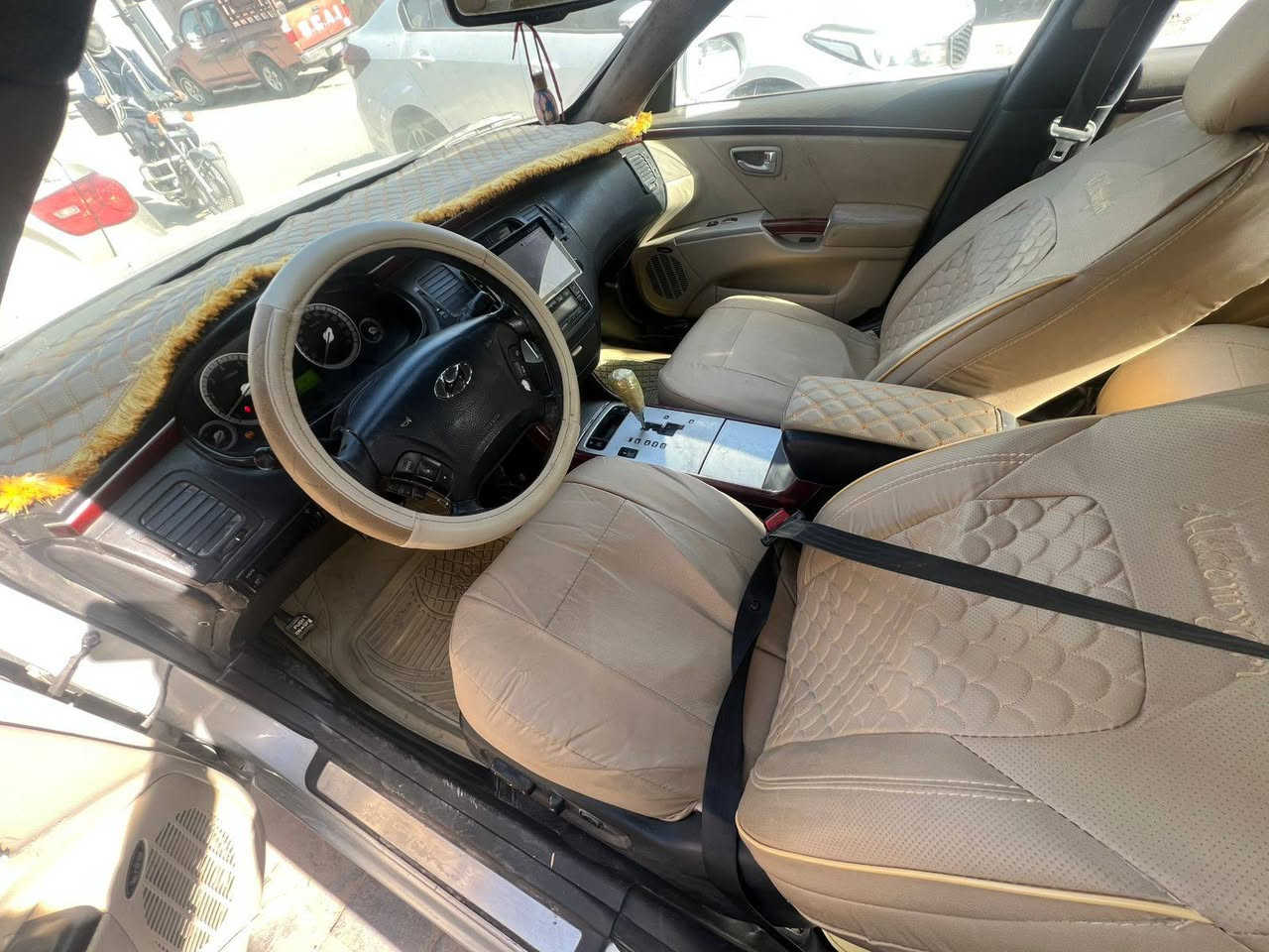 ازيرا خليجي 2008
السلام عليكم هونداي ازيرا خليجي موديل 2008 محركها مكفول 2700 حجمه كهربائيات كلهن شغاله تبريد امامي خلفي + تدفئه تخم تاير جدد دواخل جلد والسياره غنيه عن التعريف السونار مع الصور بيها ضربه خفيفه بل تكمه باب الصدر والسياره حلوه مال بيت مصبوغ عام اثر جراد شاشه اندرويد سنويه ل30 الهزه ستوها صاقطه بسم كردي وكاله أو مداور ❗بيهاملاحضات بصيطه مكان تواجد السياره  بلنجف/ ***********
