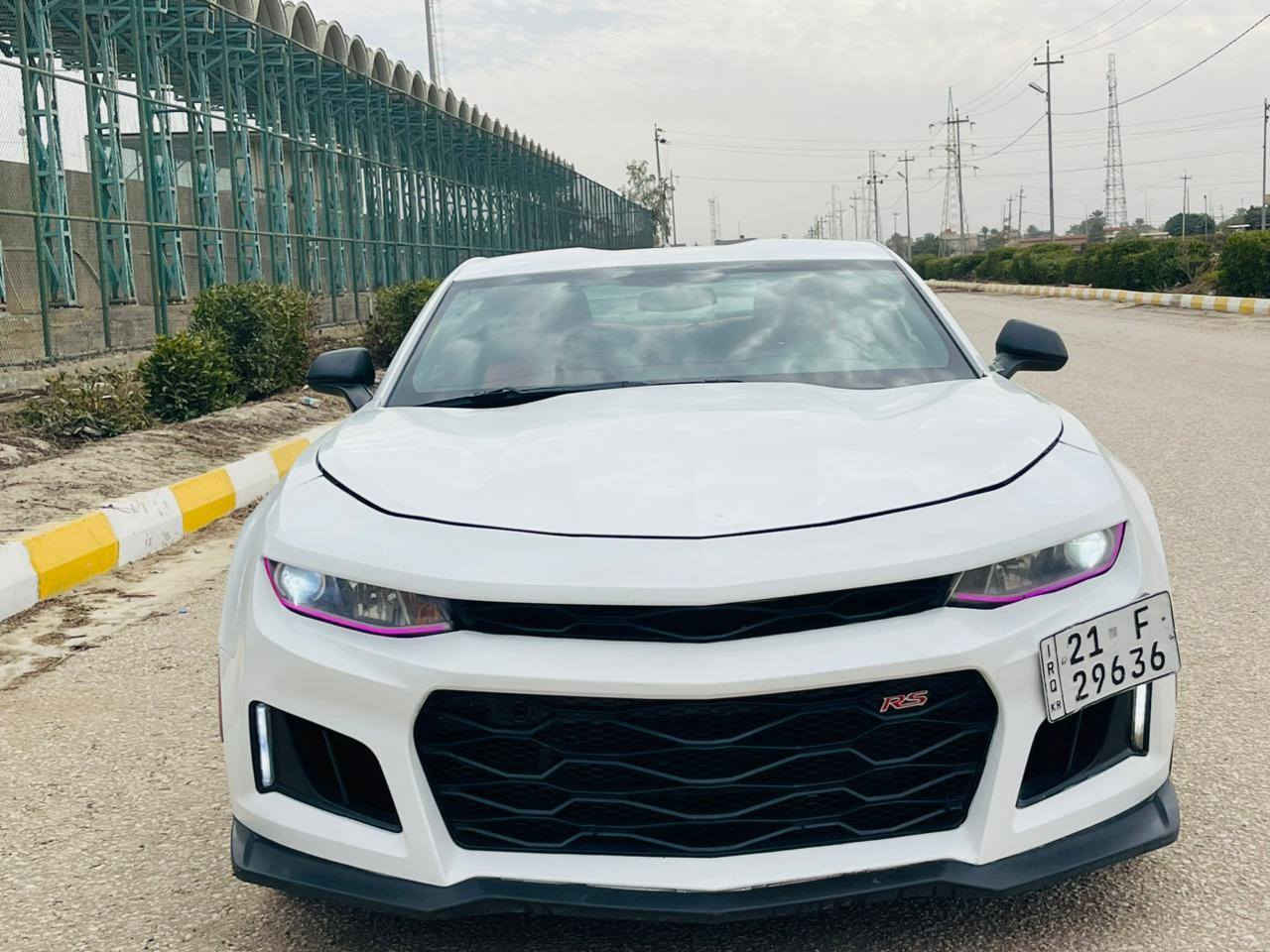 ب120 وبيها مجال جدا قليل بيع فقط
 /كمارو للبيع موديل 2016  فئه Rs محرك3600
استخدام شخصي من الدوام للبيت
حلوه كامله مكمله من كل النواحي ربع متصرف عليها ادامه كامله 
رقم الجديد بسم عربي جيرانه بالحله(القاسم) تريد تحويل تريد وكاله
ضررها حلو معدل و تعديل جاملغ كتر السايق وبنيد فقط 
والباقي كفاله كفاله
اكسل وكير ومحرك كفاله 
مكان بابل القاسم 
الخاص مفتوح والرقم بي وات ساب ***********
