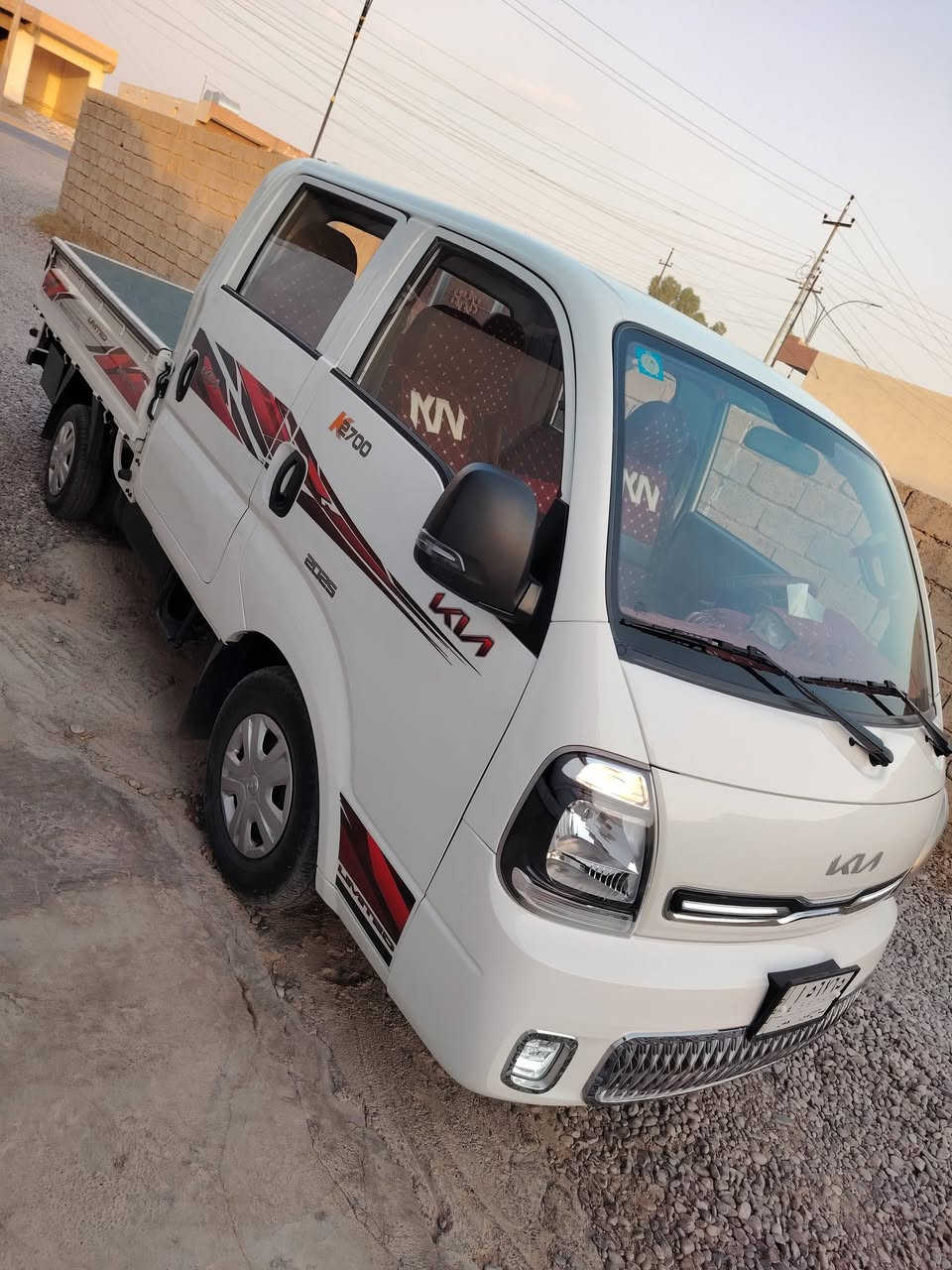 #السلام عليكم   للبيع كيه دبل قماره موديل ٢٣ ماشيه٣١الف وضع الشركه بيه طخه بلباب اليمين معدل علبارد السعر ١٧٥ ورقه.   ***********
