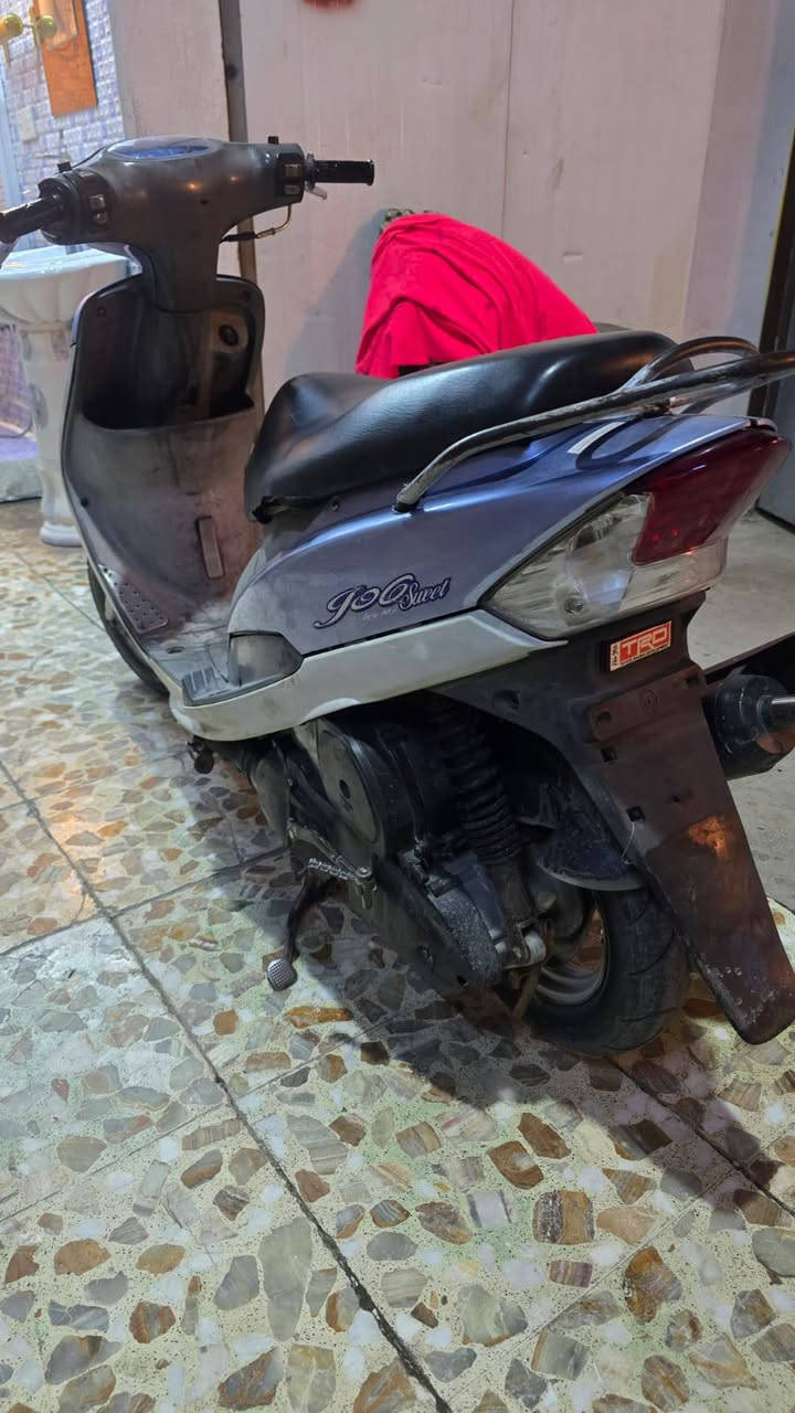 السلام عليكم دراجه ماكس منغولي للبيع كفراتها ختم واحد العنوان مدينه الصدر والسعر 500 وبيها مجال (***********)
