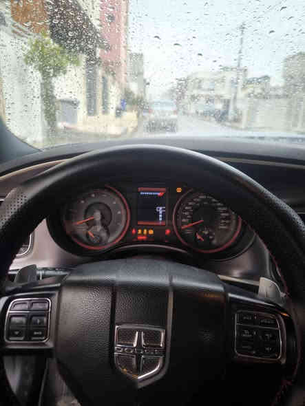 للبيع ... 2012 وارد كندي سنويه ل 2029 بأسمي 
 رقمها دهوك مكانها زاخو 
مواصفات
محرك 3.6
گير طيارة S
مقاعد مخمل حضن 
كلاصات حار بارد 
شاشة چبيرة 
ستيرن شفتات 
كت كامل SRT 
السعر 158 بيها مجال بسيط حگ الجيه 
*********** وتساب
