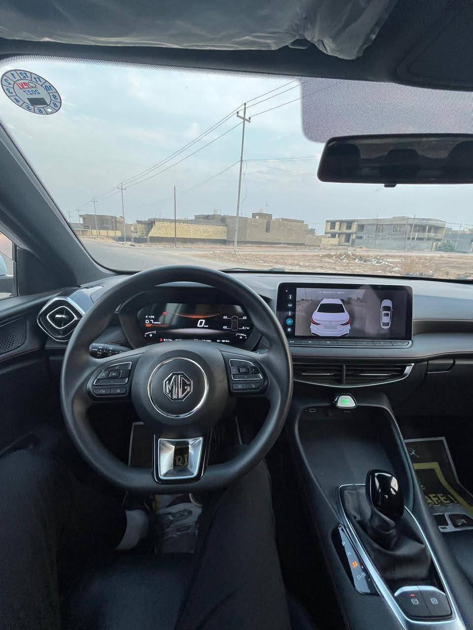 أم جي جيتي موديل 25 كفاله عامه من شخط ونمشه السياره وضع شركه ماشيه 10الف العنوان البصره للاستفسار***********
