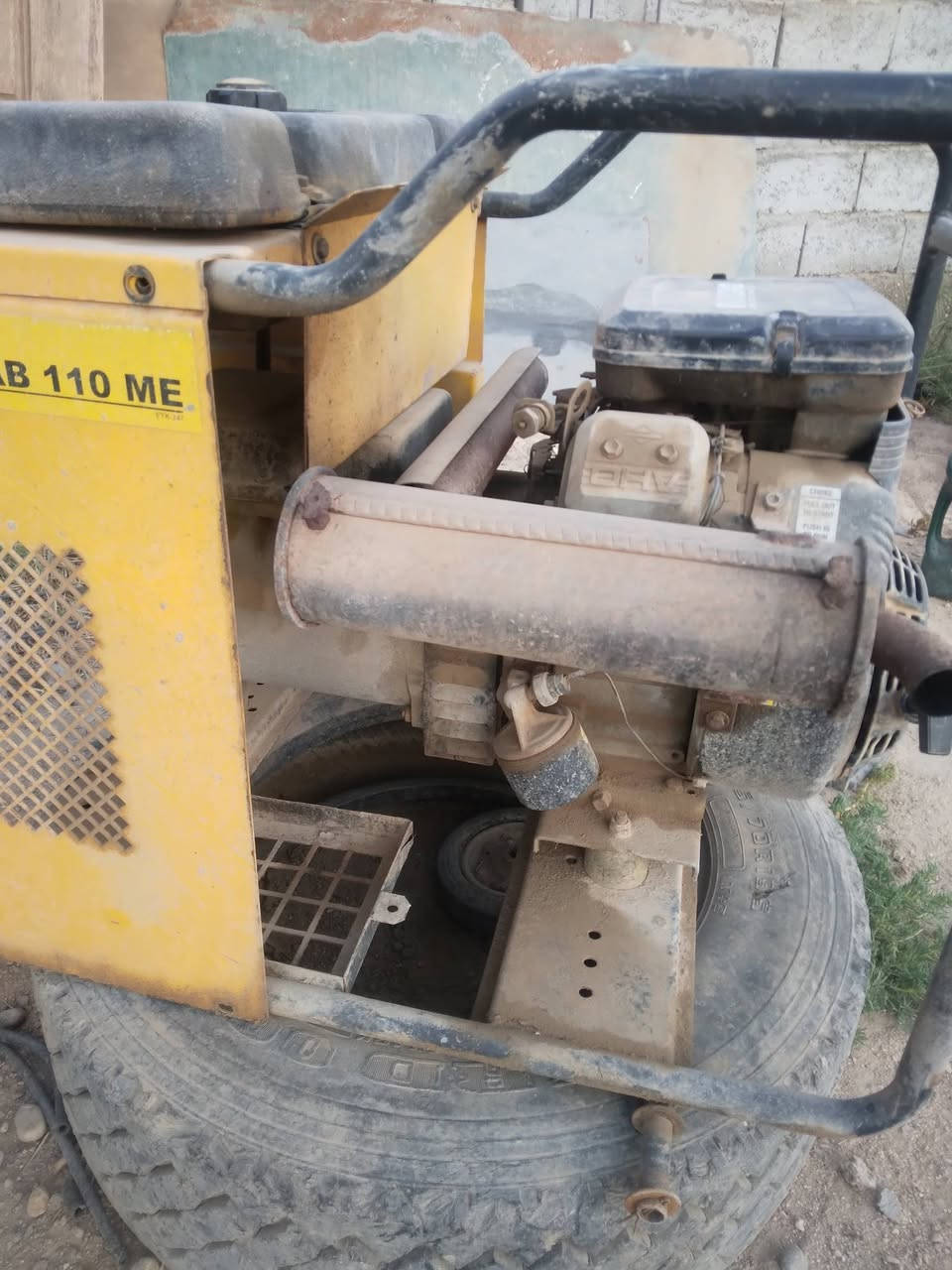 السلام عليكم اخوان مولدة اقصى بانزين 11KV  بستمين سلف وحبل نگرة سلف رايدهة  ب700 الف وبيهة مجال للشراي 
وهذا رقمي ***********
