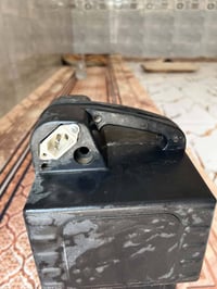 غلاف بطارية • ٤ بطاريات • جديد ٢٠٢٦