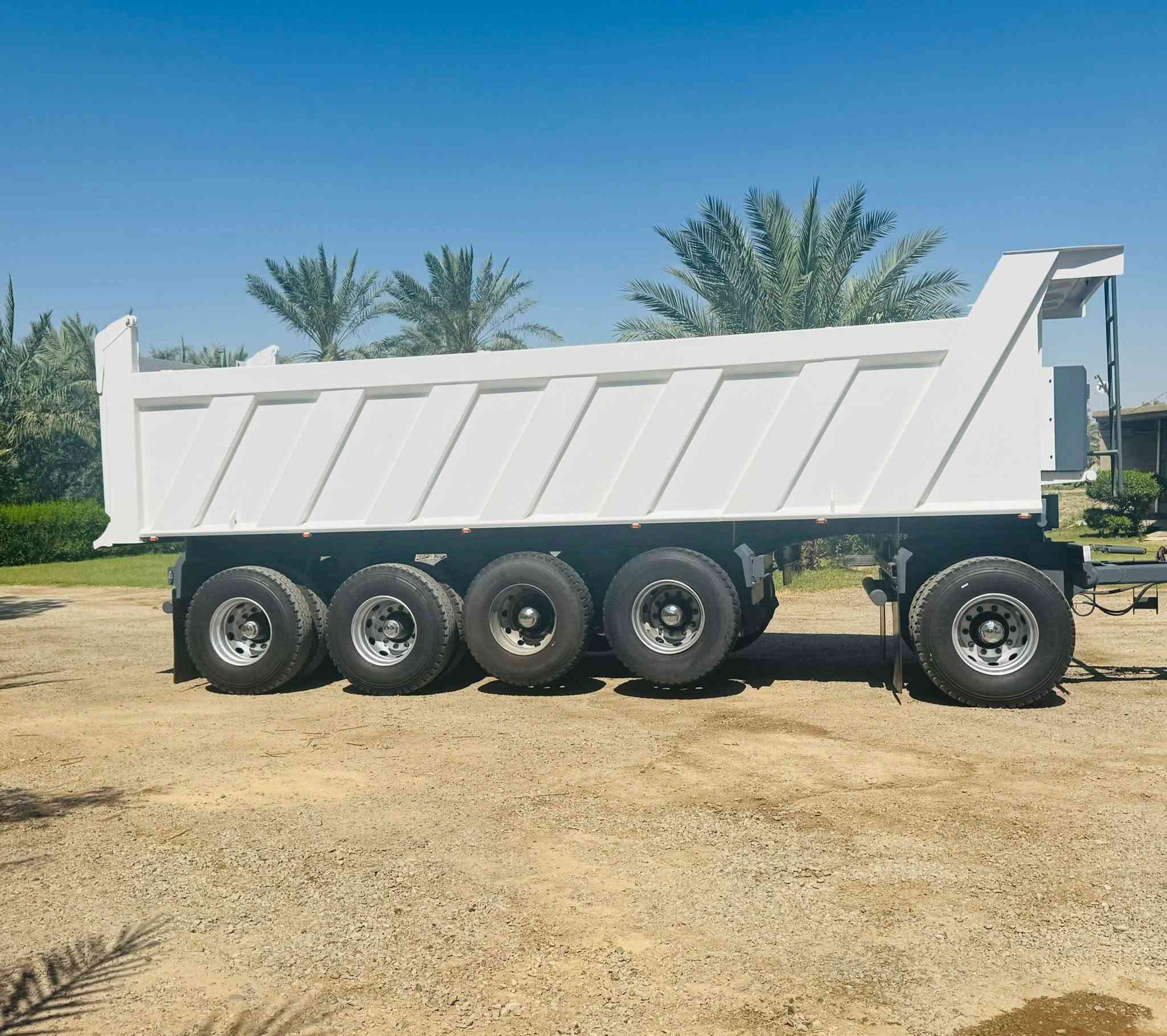 مقطورة للبيع شاصي 14 كاعية قطعة وحدة خمس دناكير 16 كلهن موديل 25 تخم تاير جديد عربانه جديده مشتغلة كم درب 
مكان ديالى
***********
