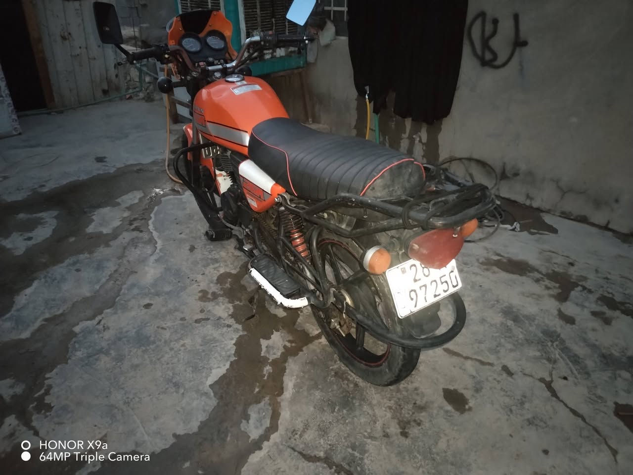 السلام عليكم دراجه ديون نفخ رقم انكليزي اوبسمي الكان النجف الاشرف قضاء المناذره موديل 2021 سعر 2500 وبهه مجال  رقم الموبايل  ***********
