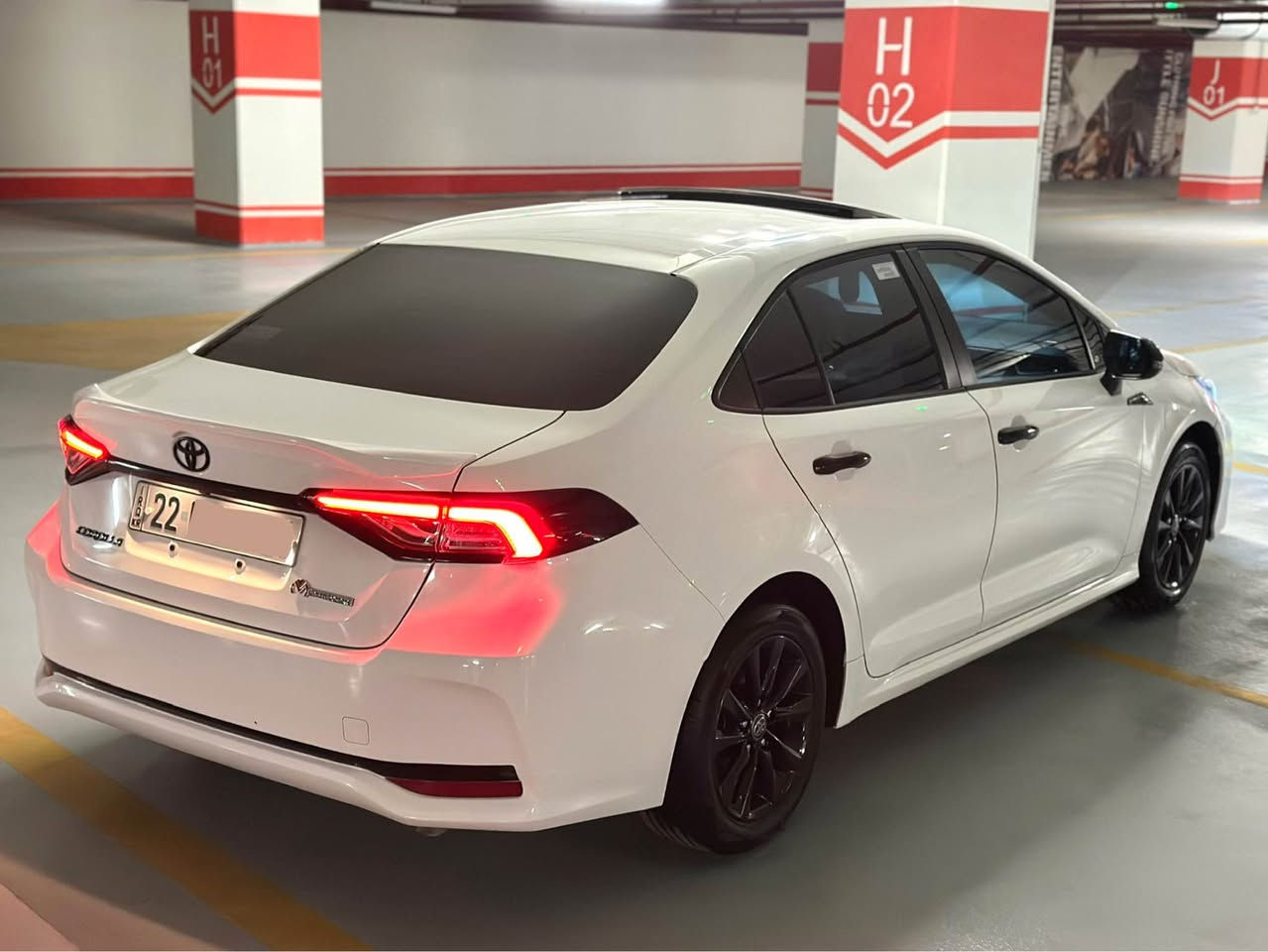 تۆیوتا بیکاشۆ 2024 haybred 
شکل خلیجی
بی سبوغ و بی تەعدیل و قەپ و قۆپ
یەک جیی جیقنەی لەسەقفی هەیە
2024 وەجبەی یەکەمە 
فوول مواسەفات
سەیارەکە کامل کەمالیاتە
29 هەزار ڕۆیشتیە.
 نرخی 155 وەرەقە و مەجال
*********** أربيل, العراق
