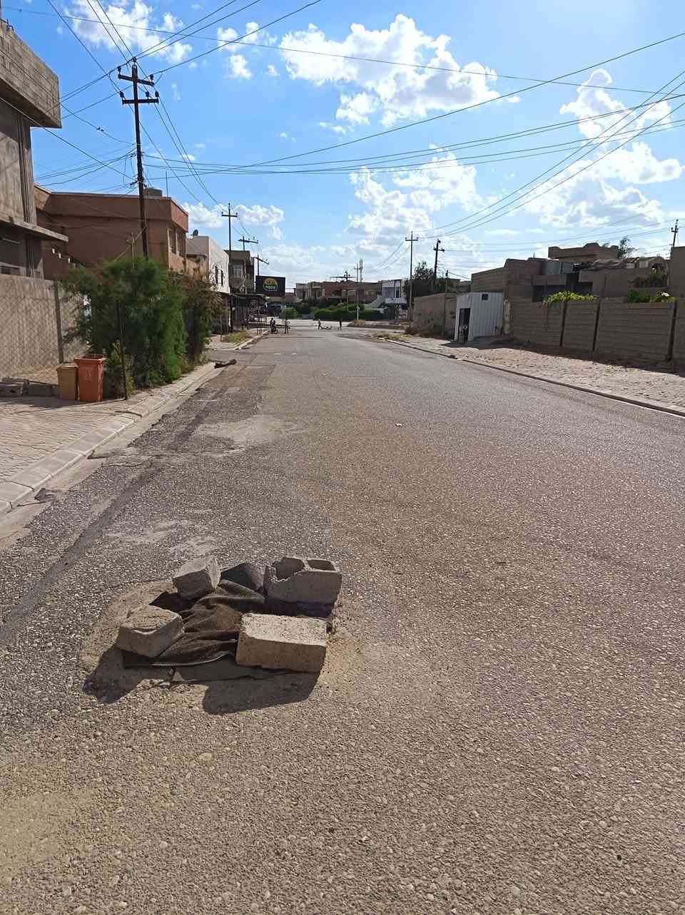 السلام عليكم
للبيع دار سكنية رقم مضمون
المساحة:100 متر مربع
الموقع:كركوك، القادسية الثانية، 16 آب، قرب جامع باداشت، قرب جسر ليلان، الشارع العريض.
السعر المطلوب:43 مليون دينار عراقي.
المواصفات:الدار نظيفة وفارغة، استلام فوري.
تتكون من:

غرفة نوم واحدة.
مطبخ.
استقبال كبير معزول.
حمام وصحيات.

للاستفسار:يرجى الاتصال على الرقم: ***********
