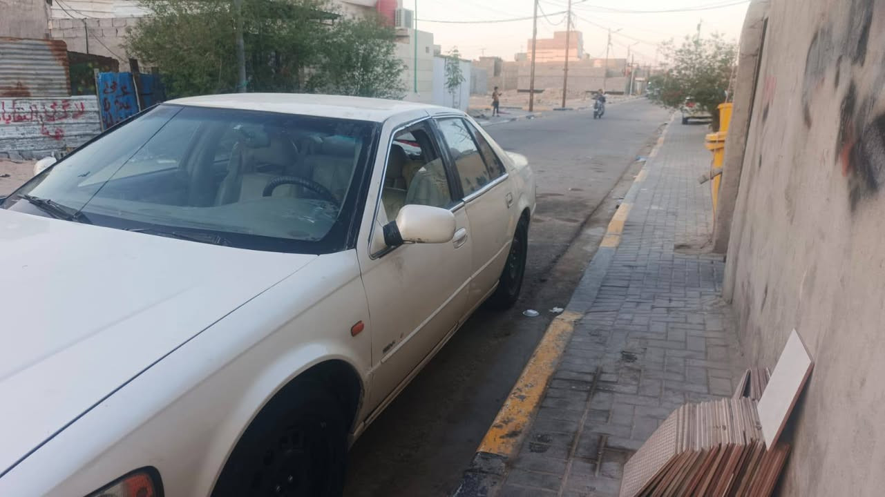 السلام عليكم كدلك موديل 2000 مكينه وقير كامري كفاله تخم تاير وحداده جدد سعر 16لوبيها مجال مكاني بصره قبله ***********
