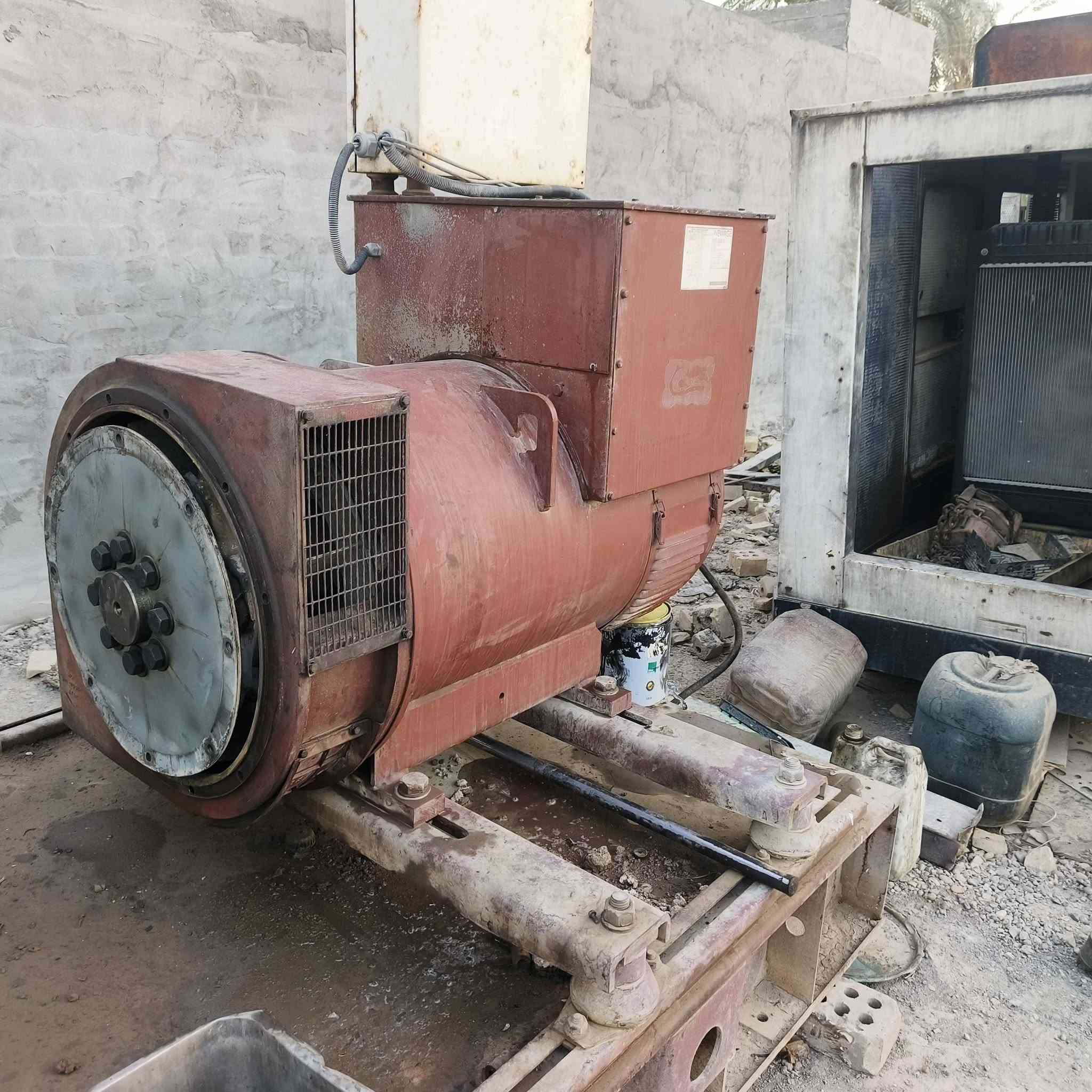 السلام عليكم رأس توليد ستانفورد انكليزي 300kv شاصي وراديتر وشوتة مكان بغداد الزعفرانية الاستفسار اتصل على الرقم***********
