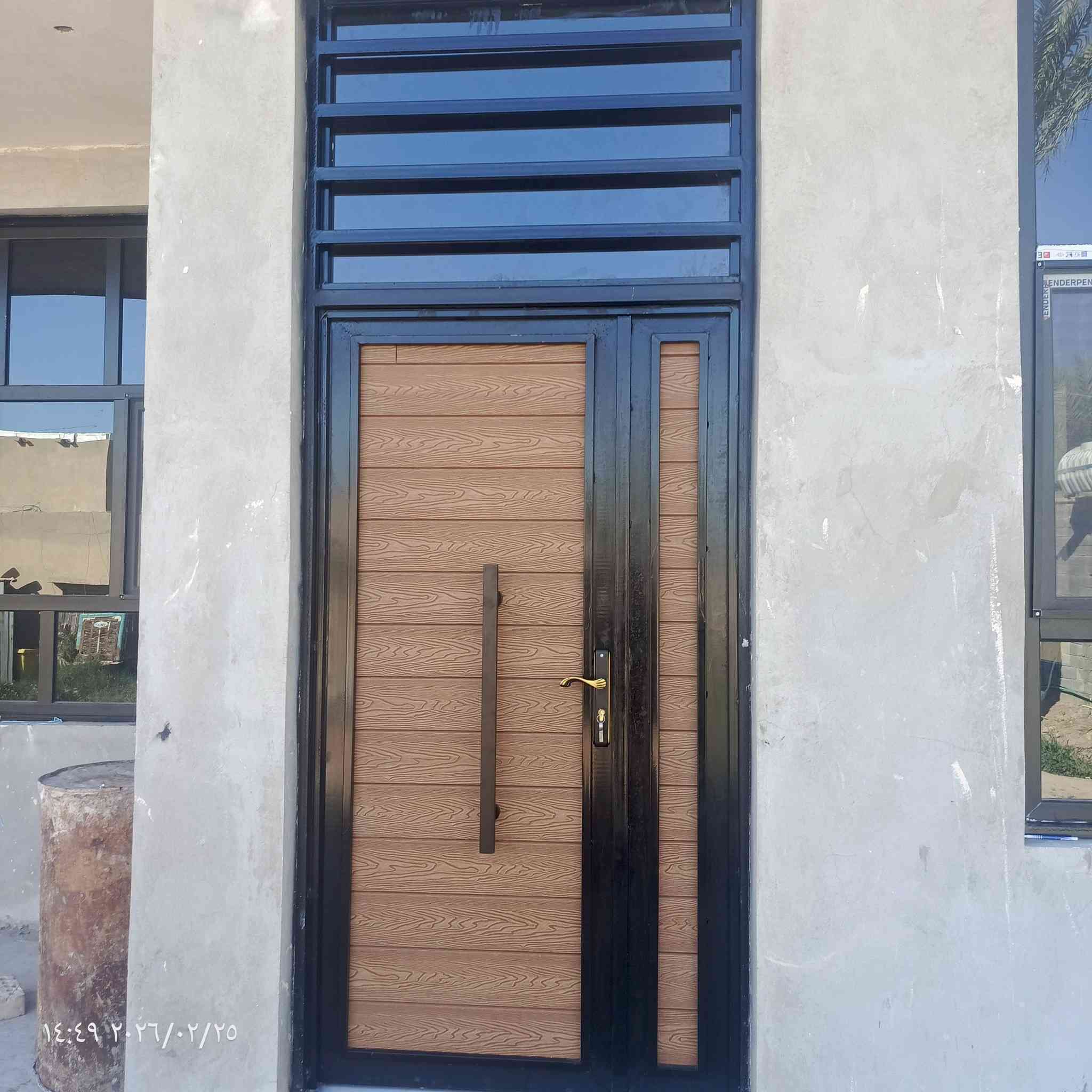 يا الله 
اللهم صلى على محمد وال محمد 
تم عمل ابواب حديد بديل خشب ثقيل وشبابيك pvc اسود ...
لبيت اخي وحبيبي وزميلي Ahmed Alenzi 

بالخير والبركه حبيبي 💙💙

المواصفات:
🔹 مقطع تركي درجة أولى 🇹🇷
🔸عازل للصوت ويمنع دخول الأتربة 🌬️
🔹 مسلح حديد مغلون بالكامل 💪 
🔹 تفصيل حسب القياس المطلوب 📏
🔸 يشمل القياس والنقل والتركيب 🚛

📞 للاستفسار 
سيف حامد 
***********
***********
