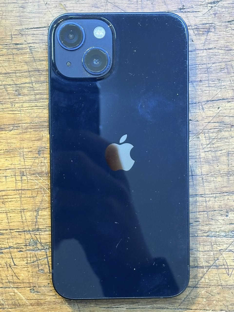 السلام عليكم
 
للبيع ايفون 13 العادي اللون نيلي الذاكرة (128) 
نسبة البطاريه (85) بلادي السعر 400 الف 
الموقع بغداد الحارثيه
رقم الهاتف ***********
