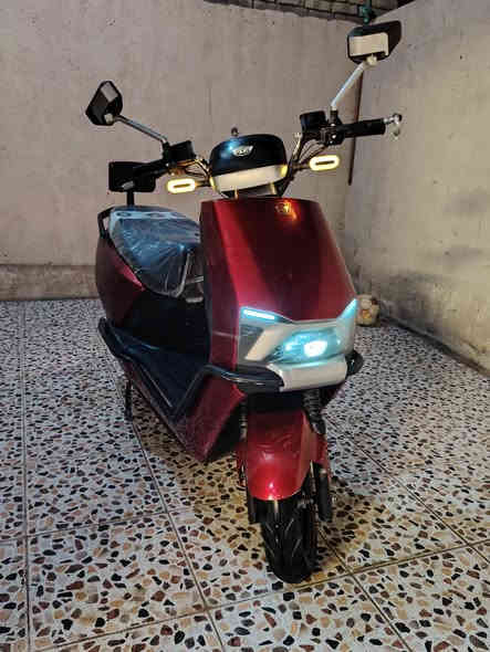 سلام عليكم دراجه شحن للبيع دراجه توها طالعه من المعرض دراجه 6 بطاريات دبل نضافه فول فول مكفوله سرعتها حقيقيه 65،،. السعر مناسب كلش. 875،وبيها مجال للشراي،،مكان الرفاعي ***********
