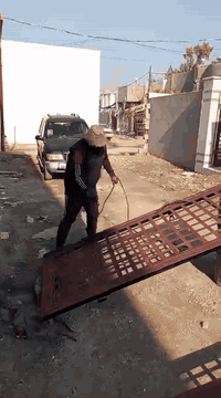 تنضيف بوب وشبابيك  صبغ وسلكون  انواع الاصباغ حراري+شمباني + مرجان +اسي...