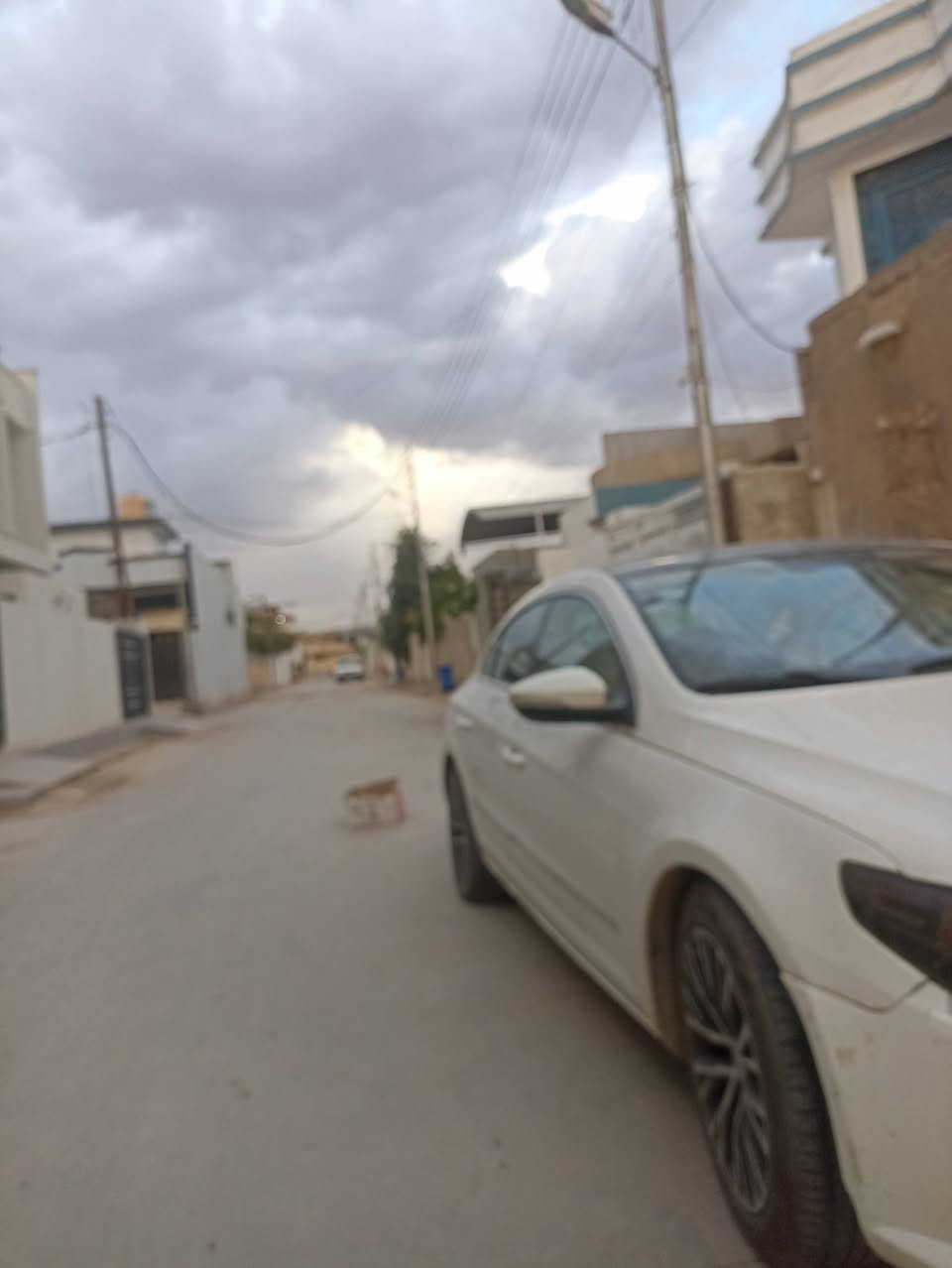 سيارة باسات موديل 2009للبيع سعر85رفم موبايل***********
